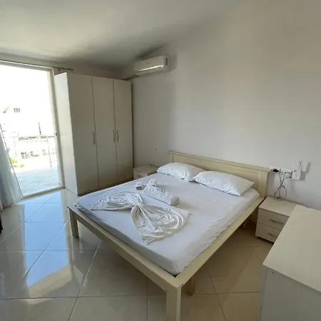 Kullat 2 Aparthotel Velipojë